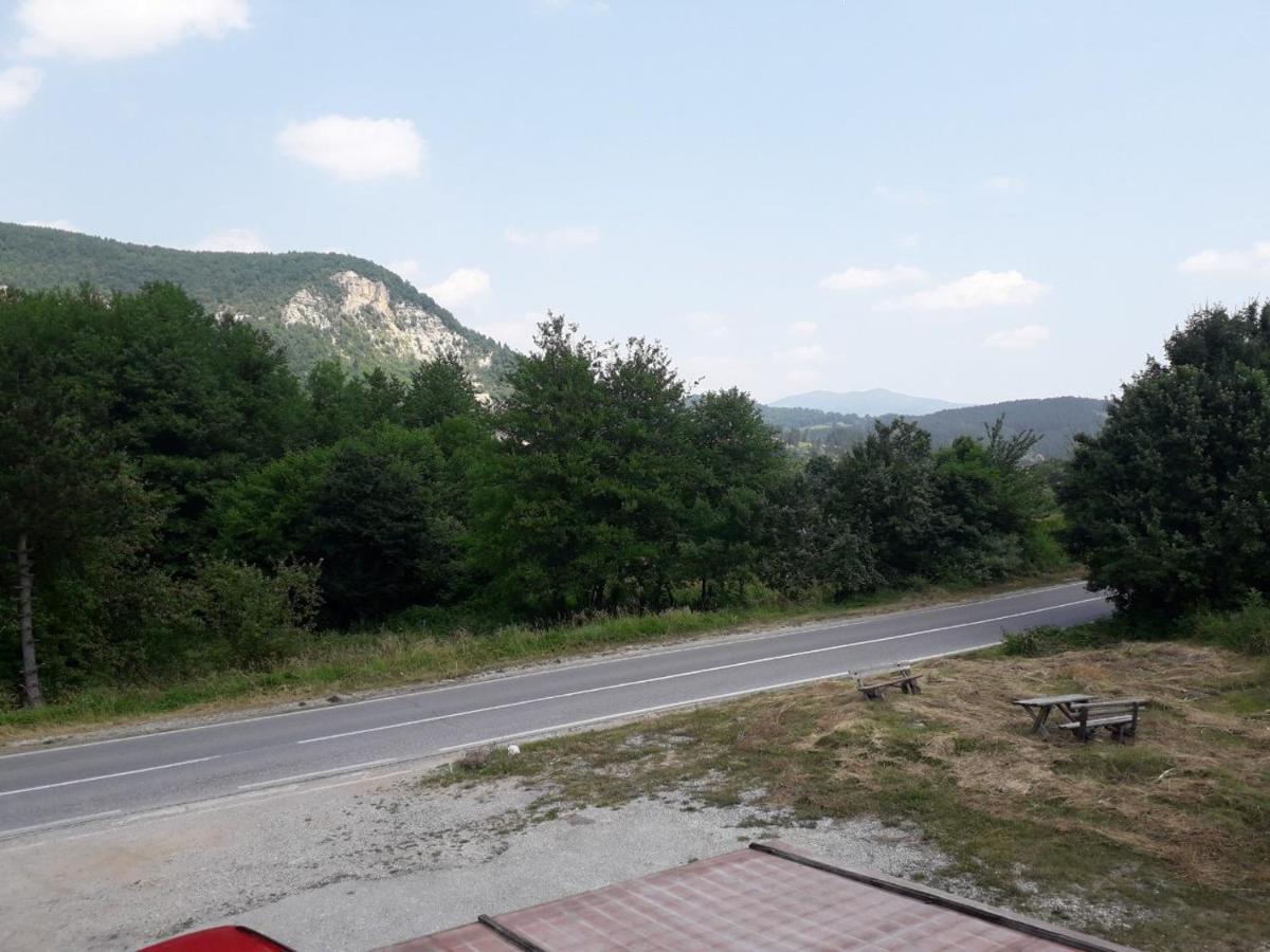 Bed and Breakfast Prenociste Vitas Miljevina Exterior foto