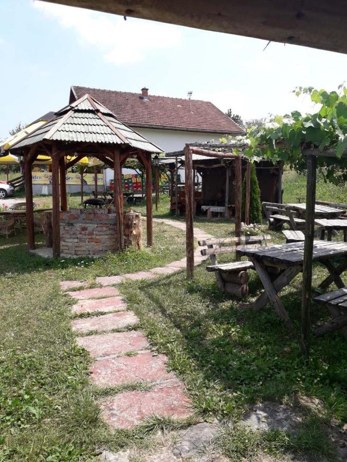 Bed and Breakfast Prenociste Vitas Miljevina Exterior foto