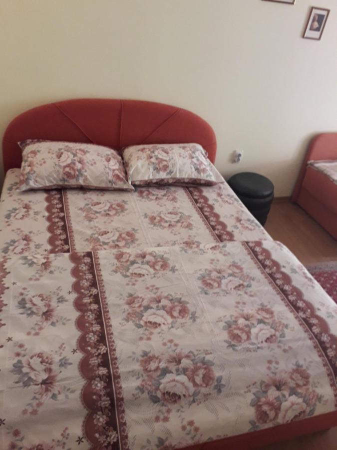 Bed and Breakfast Prenociste Vitas Miljevina Exterior foto