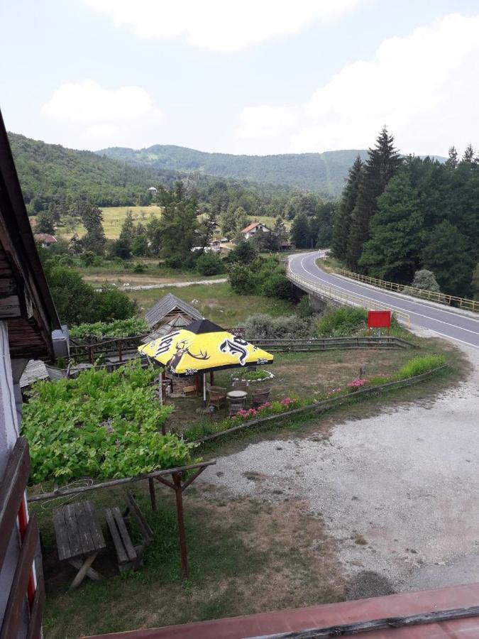 Bed and Breakfast Prenociste Vitas Miljevina Exterior foto