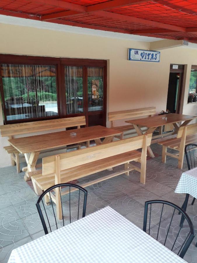 Bed and Breakfast Prenociste Vitas Miljevina Exterior foto