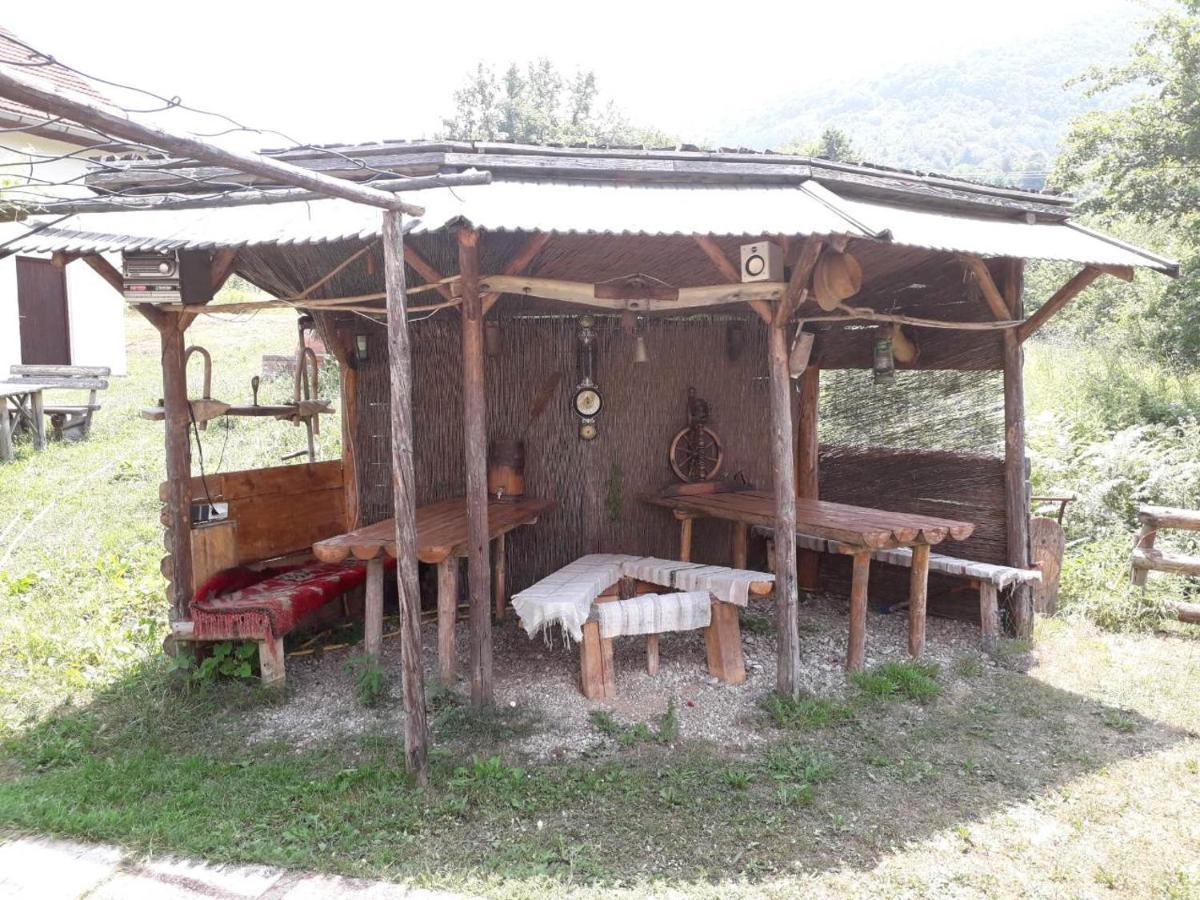 Bed and Breakfast Prenociste Vitas Miljevina Exterior foto