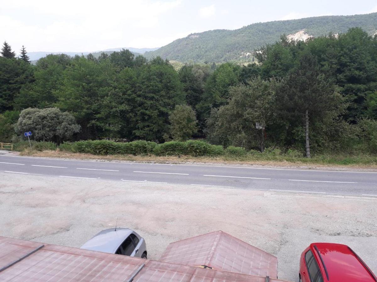 Bed and Breakfast Prenociste Vitas Miljevina Exterior foto
