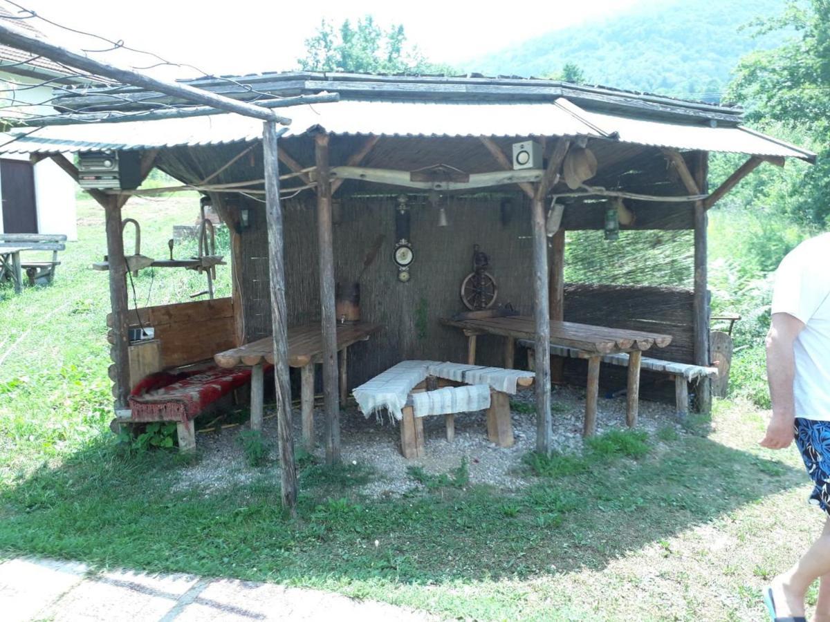 Bed and Breakfast Prenociste Vitas Miljevina Exterior foto